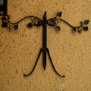 Mulberry Hanger